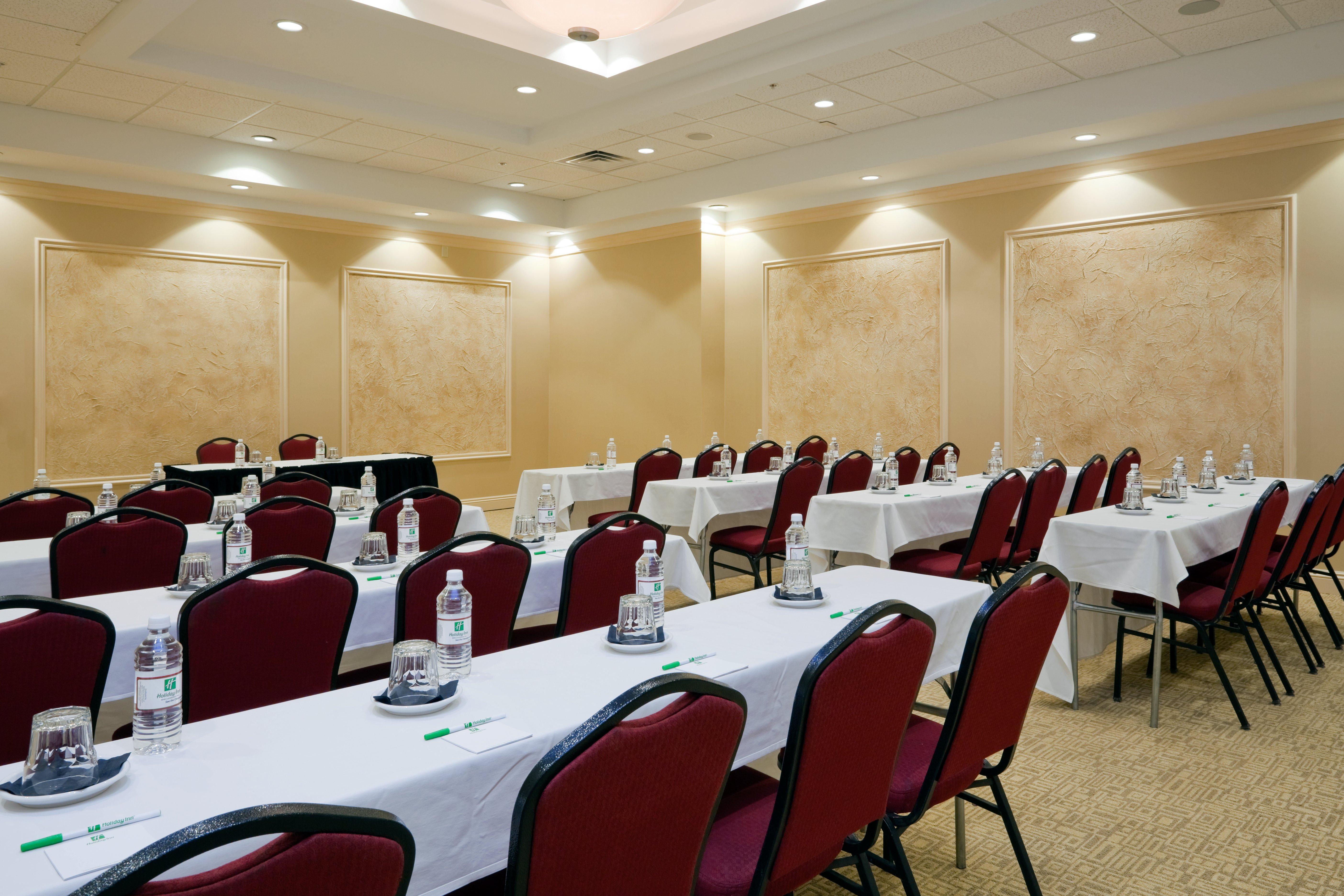 Holiday Inn Baton Rouge College Drive I-10 By Ihg Exterior foto