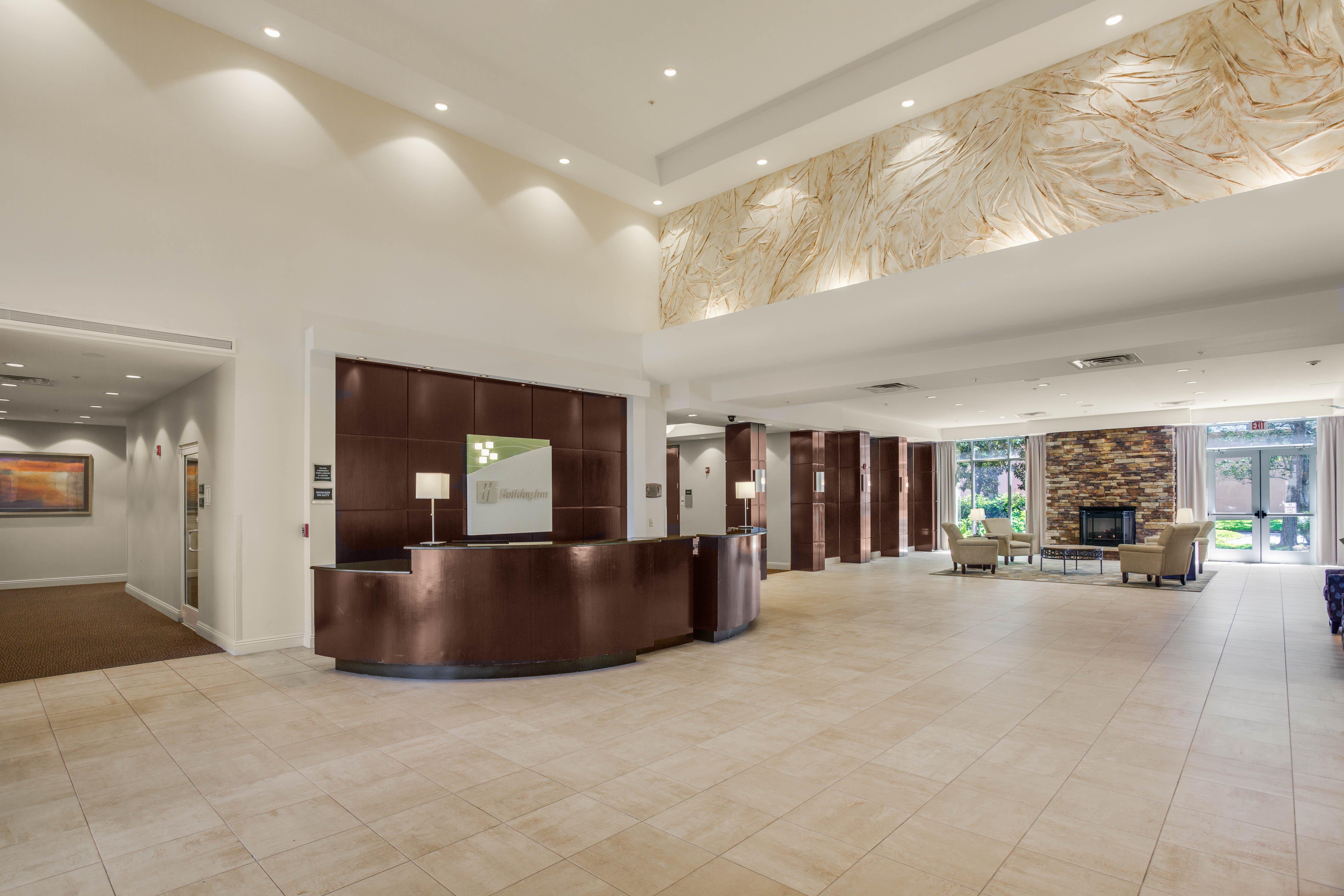 Holiday Inn Baton Rouge College Drive I-10 By Ihg Exterior foto