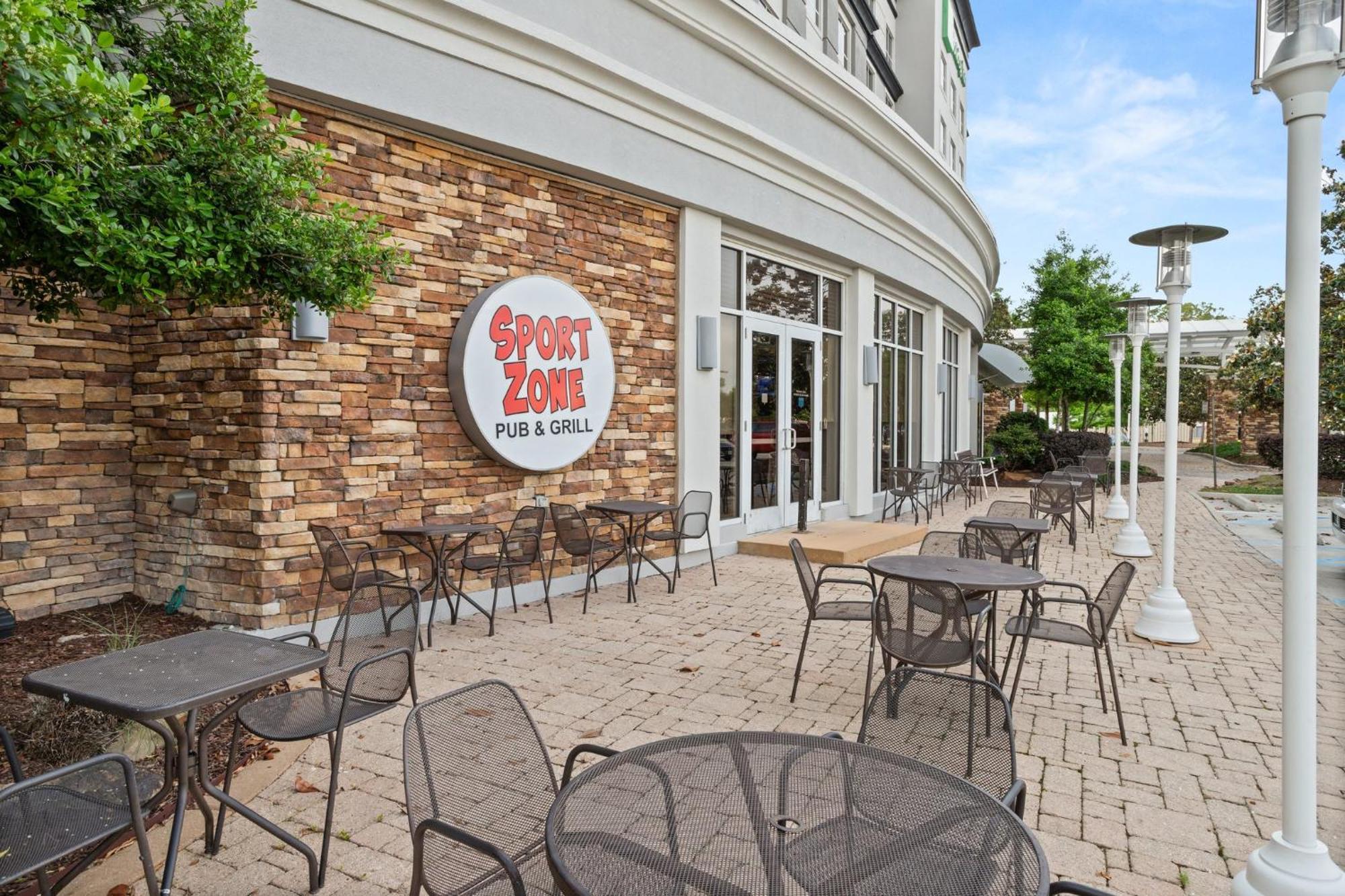 Holiday Inn Baton Rouge College Drive I-10 By Ihg Exterior foto