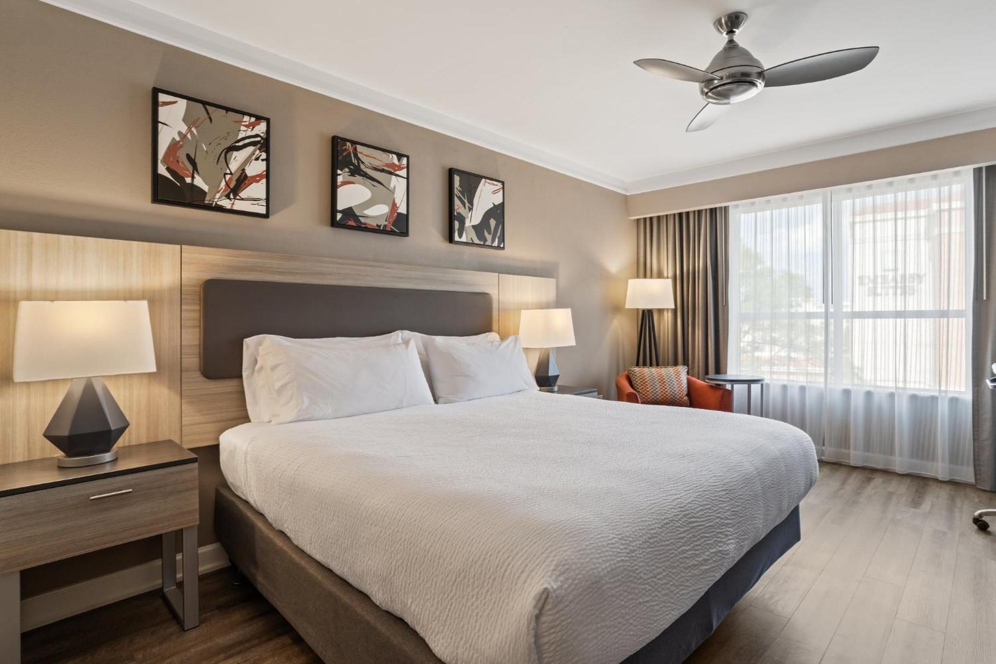Holiday Inn Baton Rouge College Drive I-10 By Ihg Exterior foto